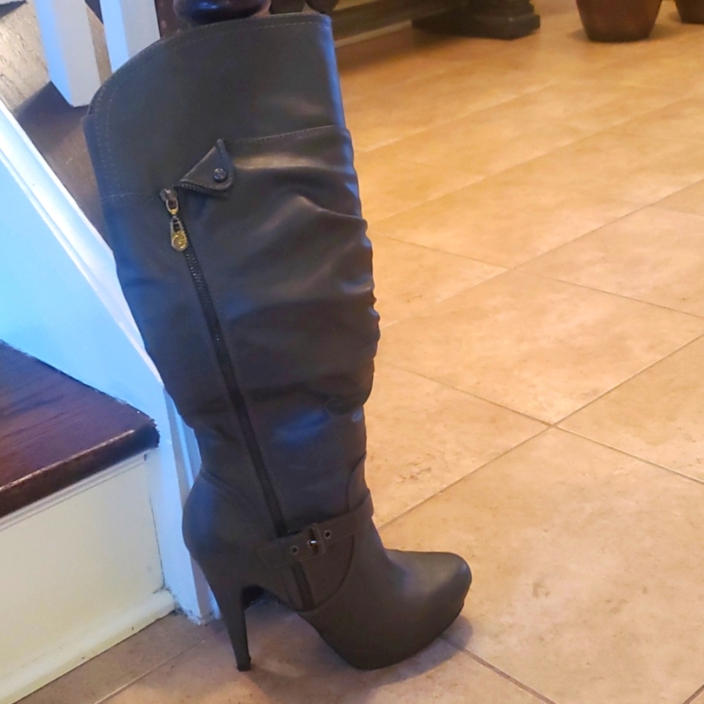 Platform boots